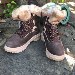 Roxy waterproof faux fur lined brown boots